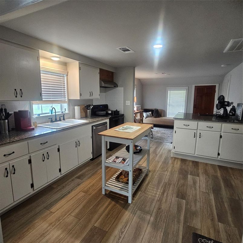 Interior, Kitchen, Living room, Recessed Lighting, Wood Texture Flooring