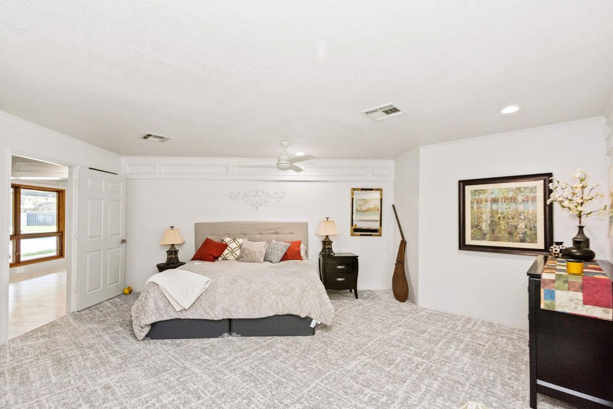 Bedroom, Interior, Recessed Lighting