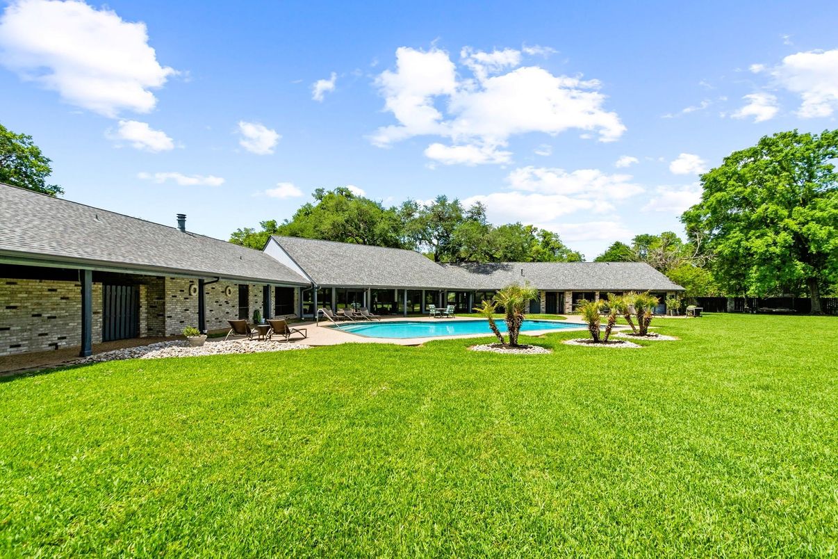 Backyard, Exterior, Pool