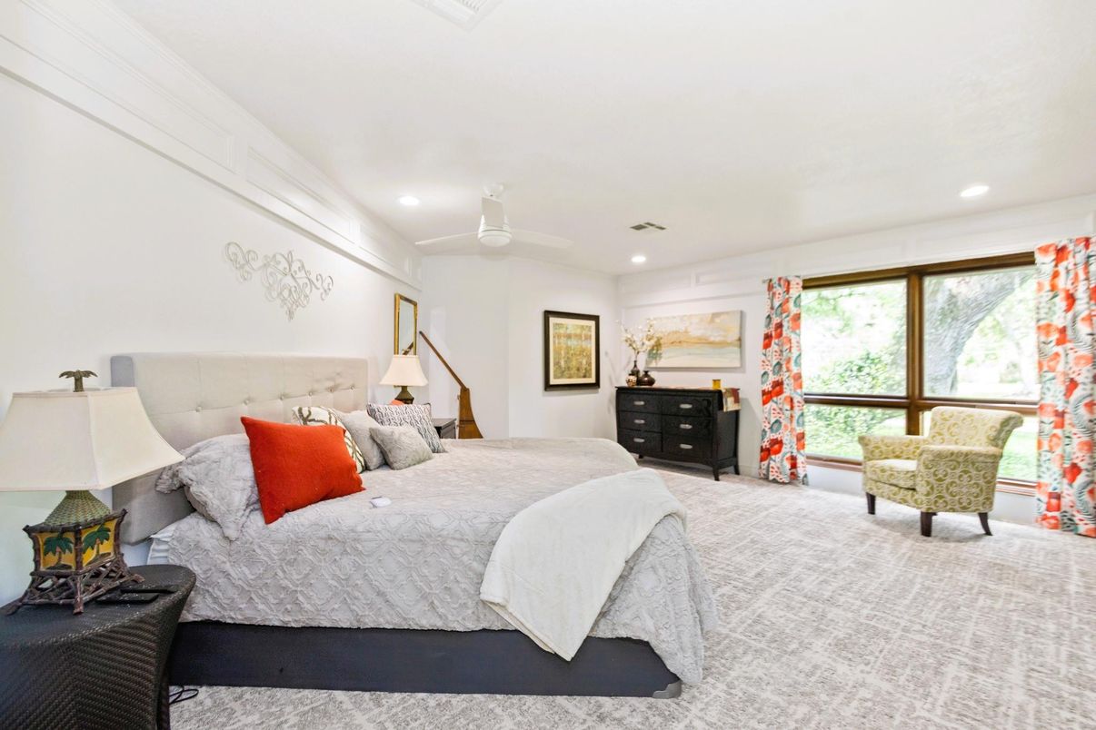 Bedroom, Interior, Recessed Lighting