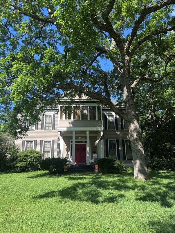 Backyard, Exterior, Facade, Georgian