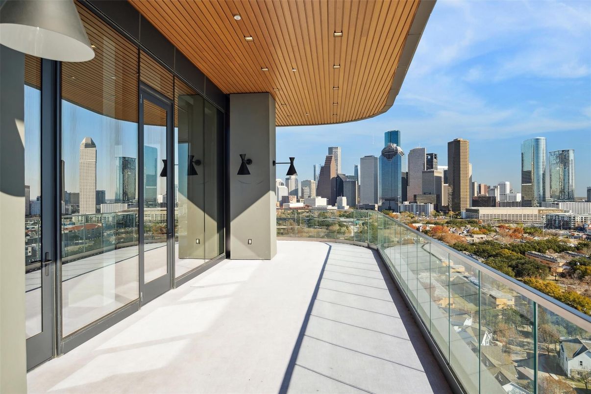 Exterior, Other, Skyline