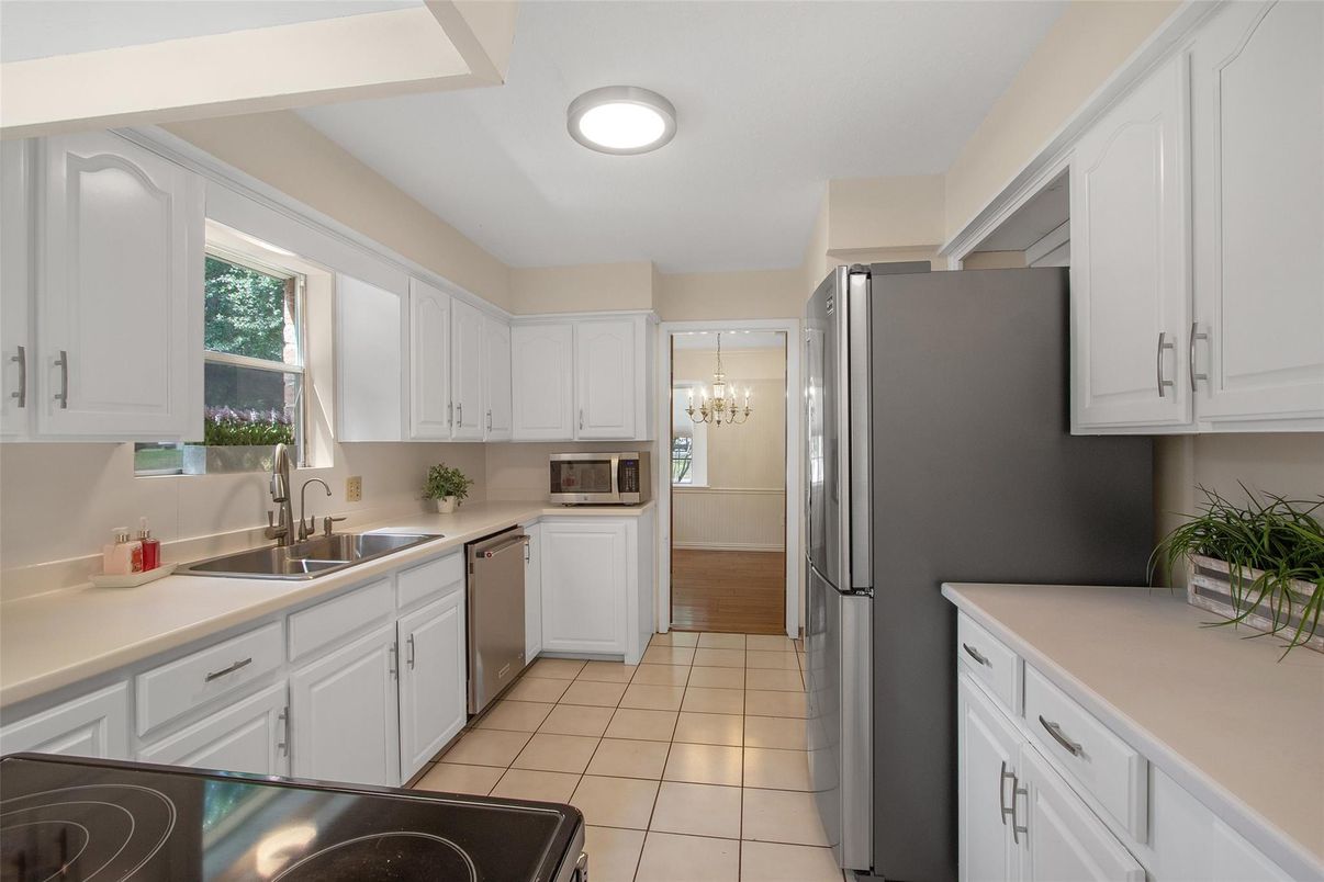 Chandelier, Interior, Kitchen, Recessed Lighting