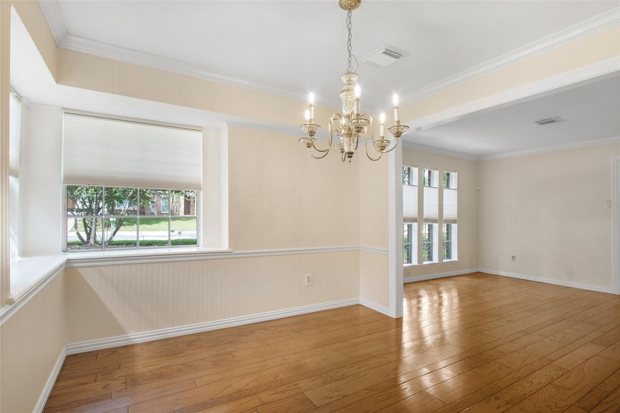 Chandelier, Empty room, Interior, Wood Texture Flooring