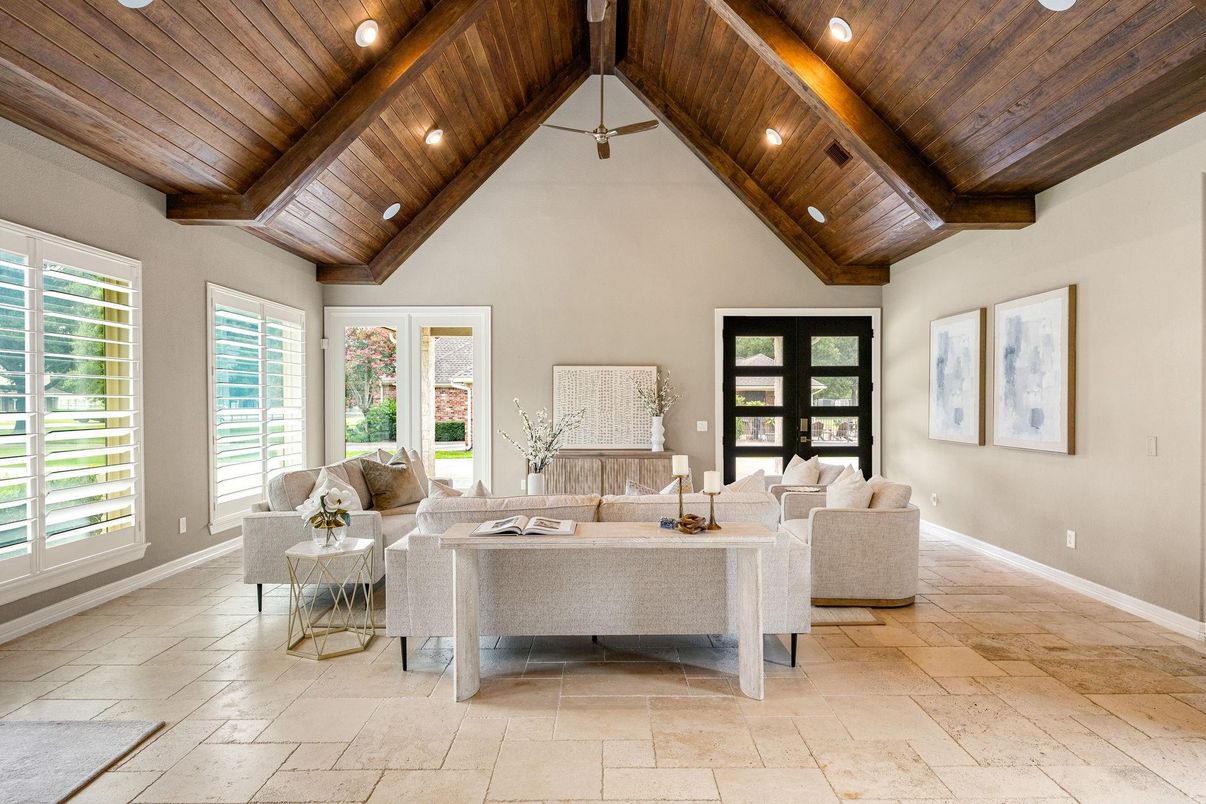 Interior, Living room, Recessed Lighting, Wooden Beams, Wooden Ceilings