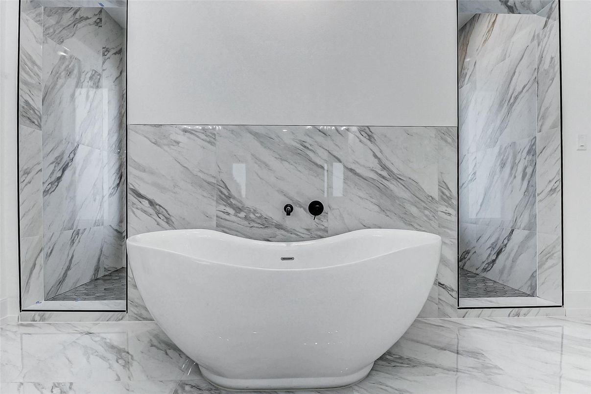 Bathroom, Free Standing Baths, Interior, Marble, Marble Walls