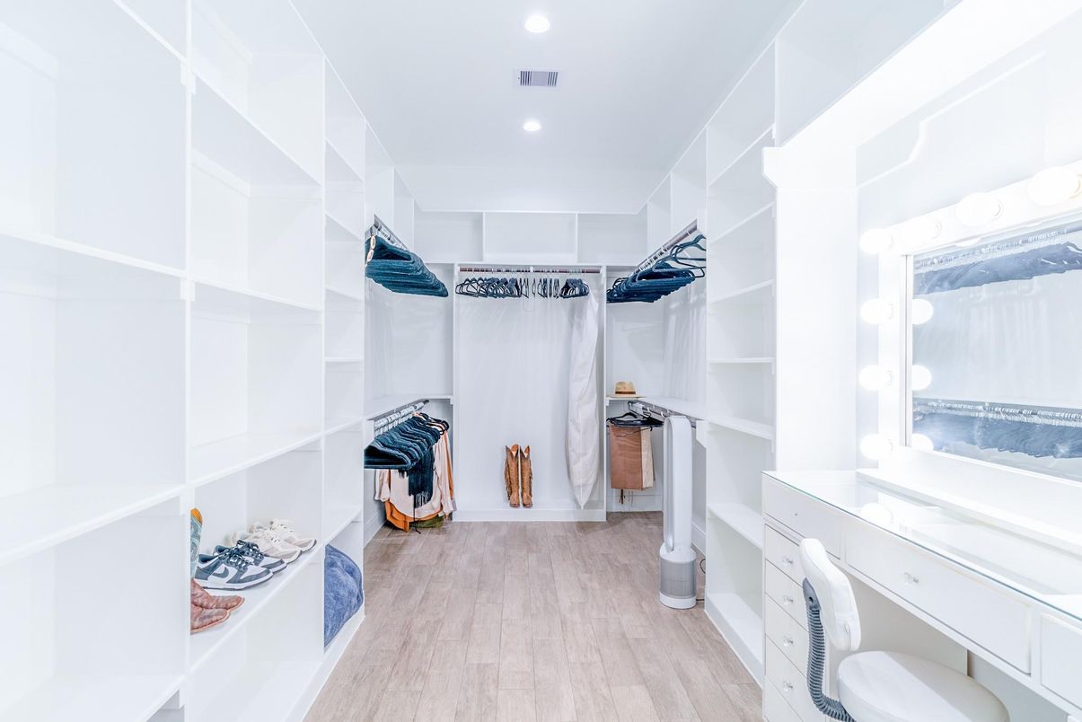 Interior, Recessed Lighting, Walk-in Closets, Wood Texture Flooring