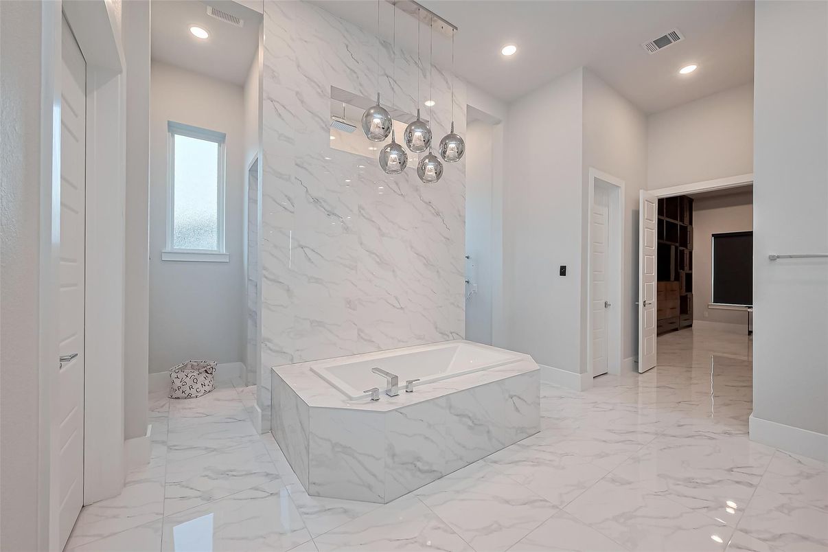Bathroom, Interior, Marble, Marble Walls, Pendant Lights, Recessed Lighting