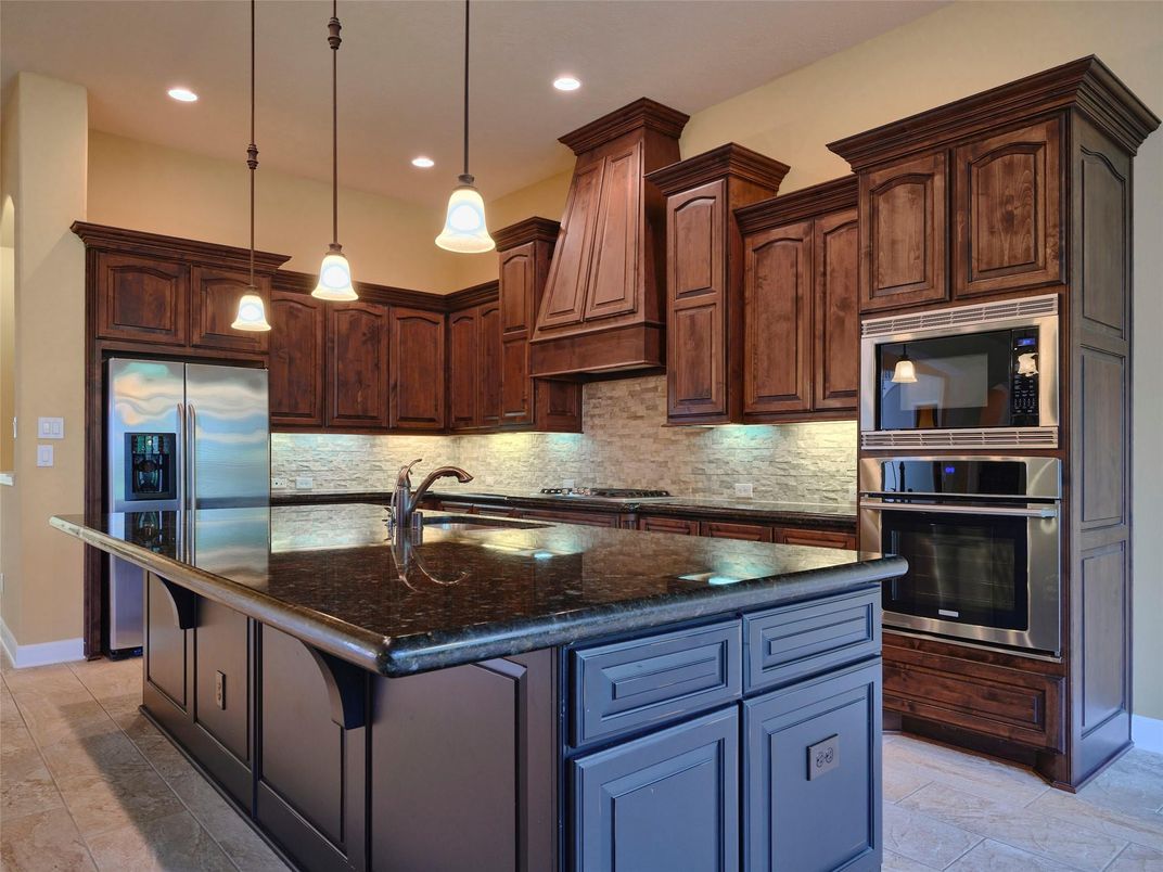 Interior, Kitchen, Pendant Lights, Recessed Lighting, Stainless Steel Appliances
