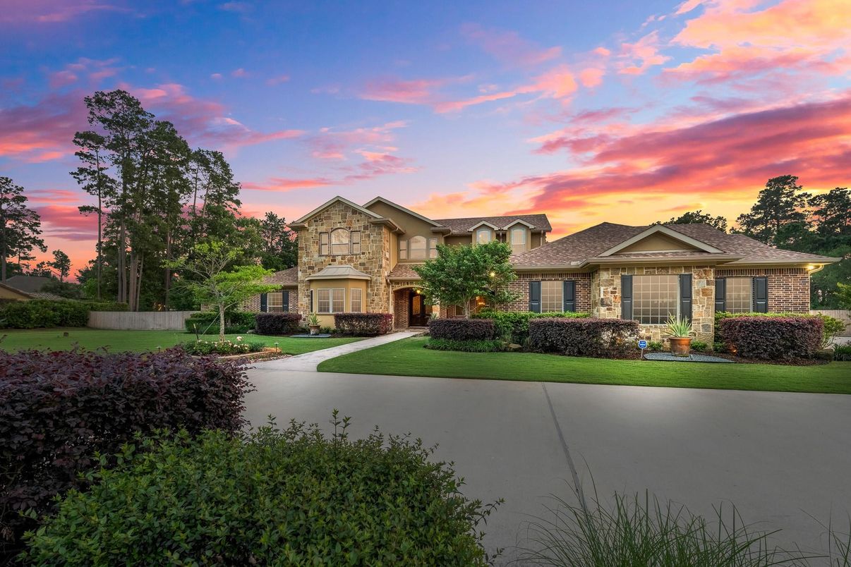 Exterior, Facade, Brick Facade, French Provincial