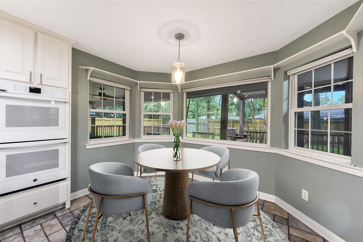 Dining room, Interior, Kitchen, Pendant Lights