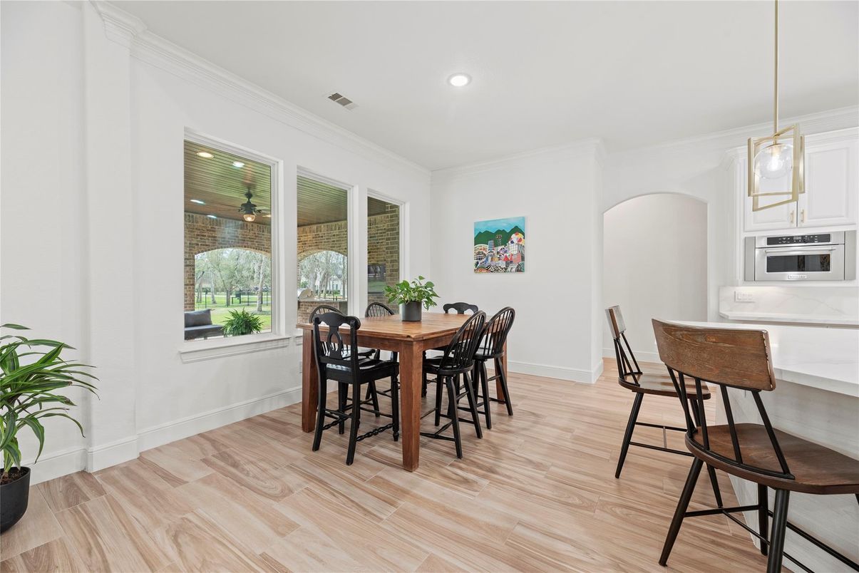 Dining room, Interior, Kitchen, Pendant Lights, Recessed Lighting, Wood Texture Flooring