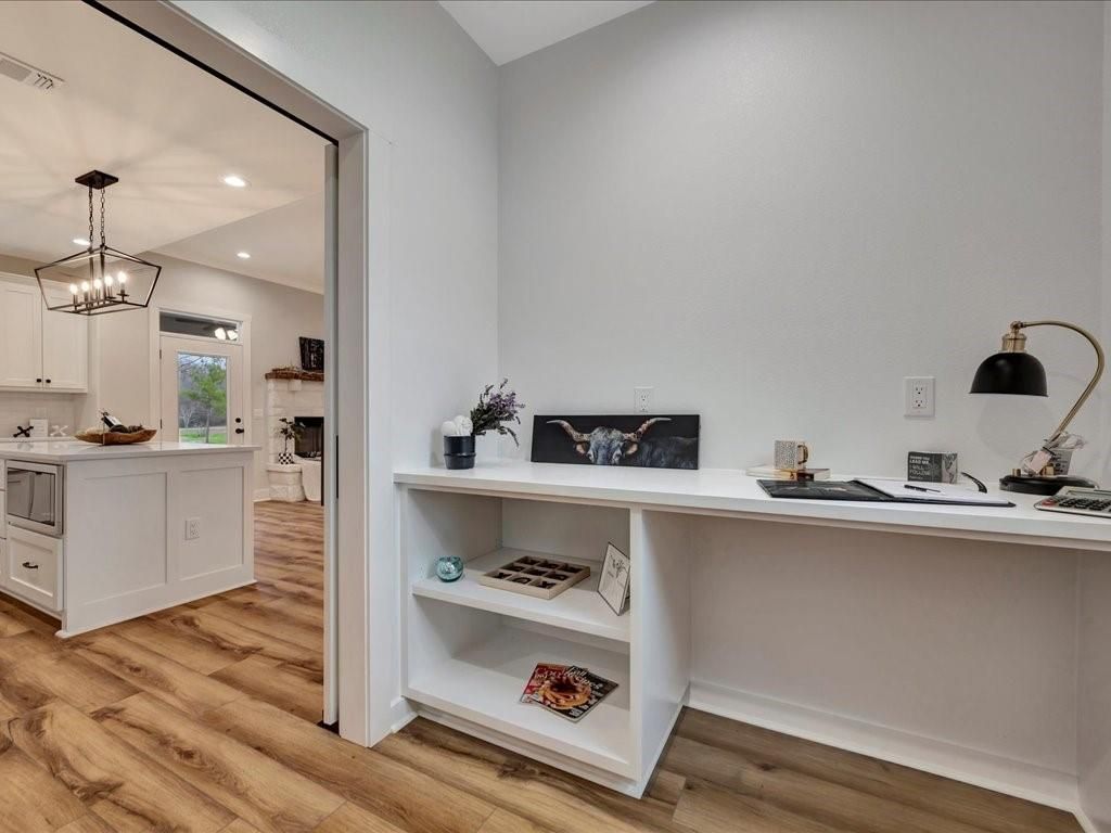 Interior, Kitchen, Pendant Lights, Recessed Lighting, Wood Texture Flooring