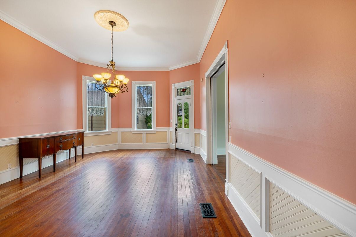 Chandelier, Empty room, Interior, Wood Texture Flooring