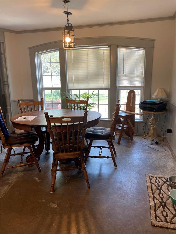Dining room, Interior