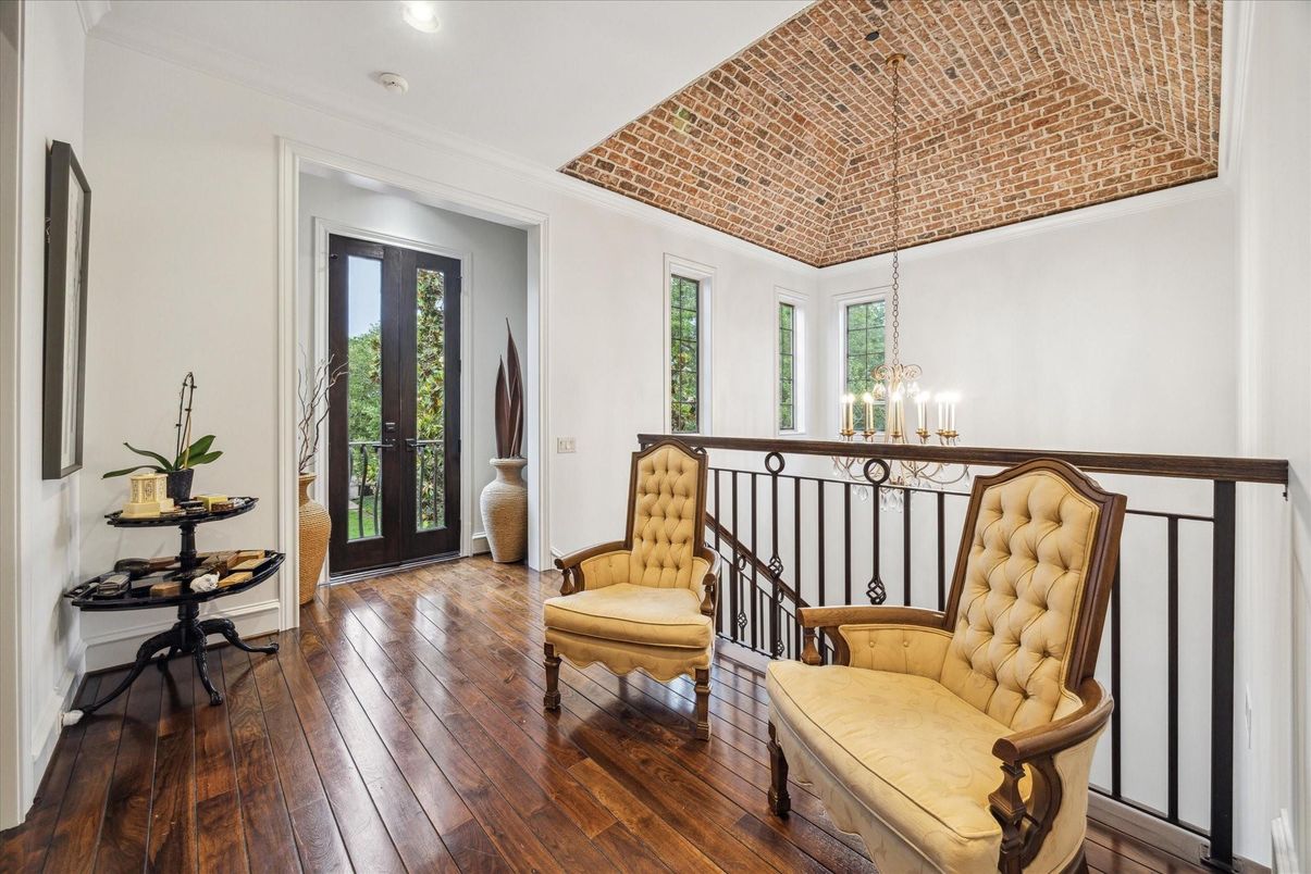 Chandelier, Interior, Recessed Lighting, Wood Texture Flooring
