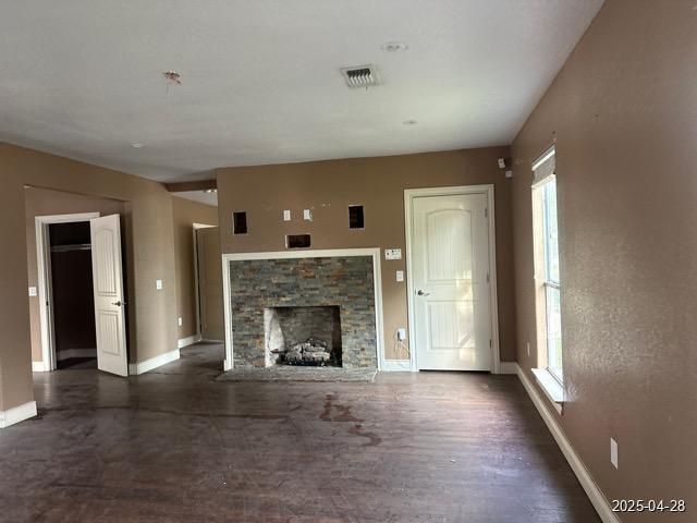 Empty room, Fireplace, Interior, Recessed Lighting