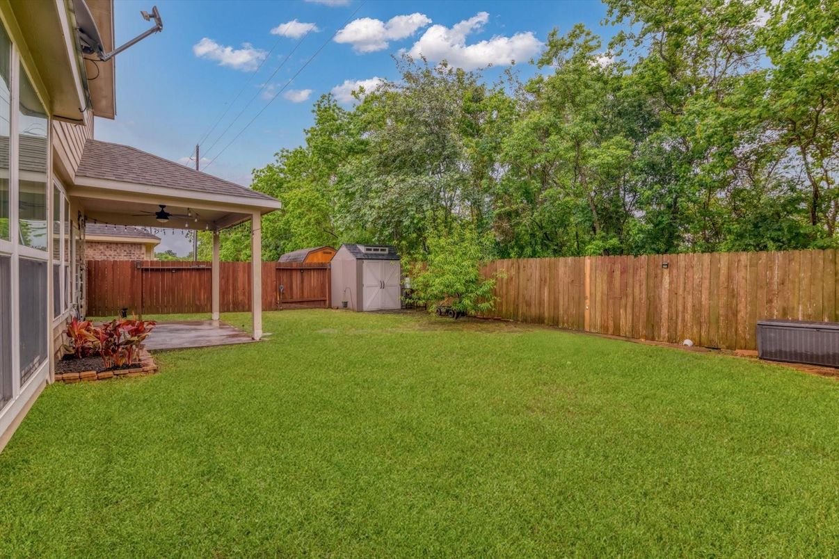 Backyard, Exterior
