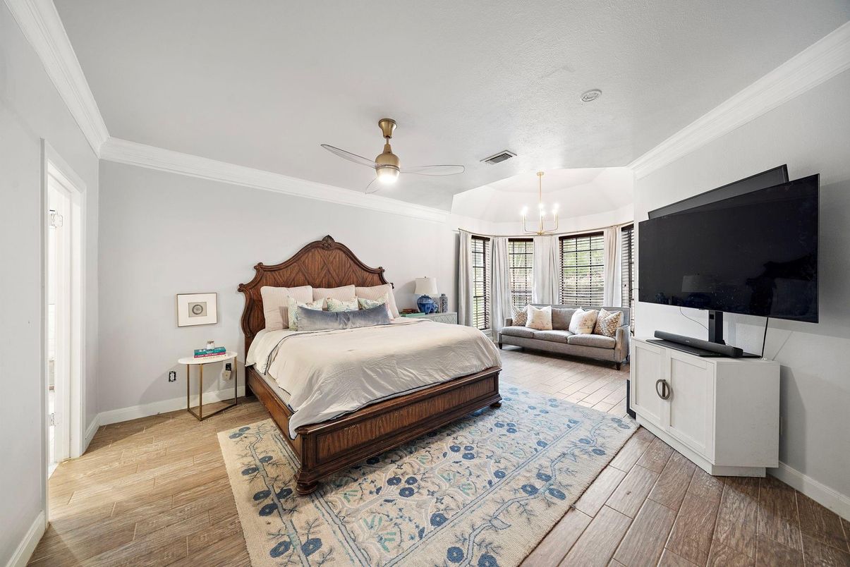 Bedroom, Interior, Pendant Lights, Wood Texture Flooring