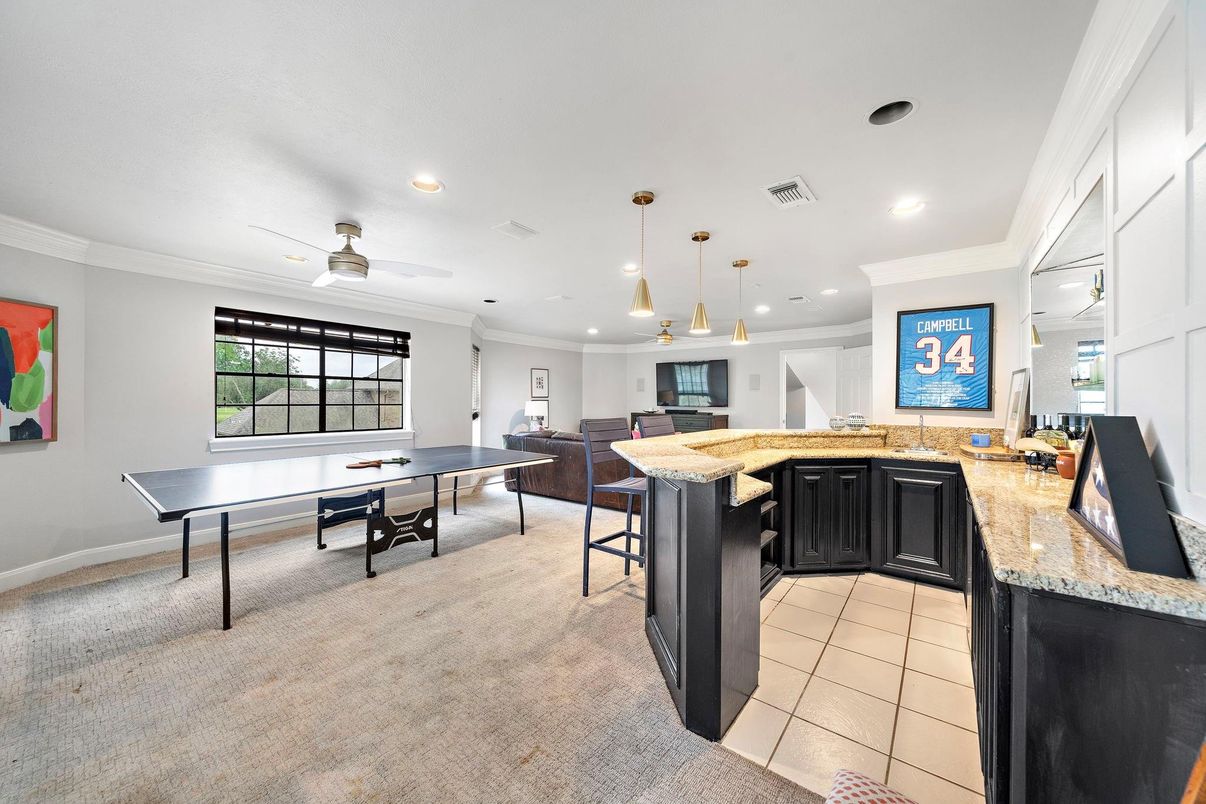 Game Room, Interior, Kitchen, Pendant Lights, Recessed Lighting