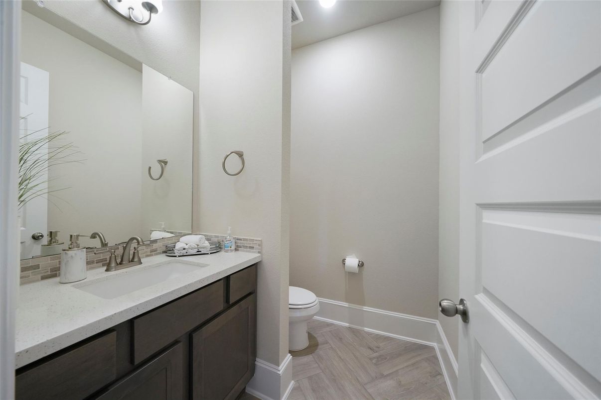 Bathroom, Interior, Recessed Lighting, Wood Texture Flooring