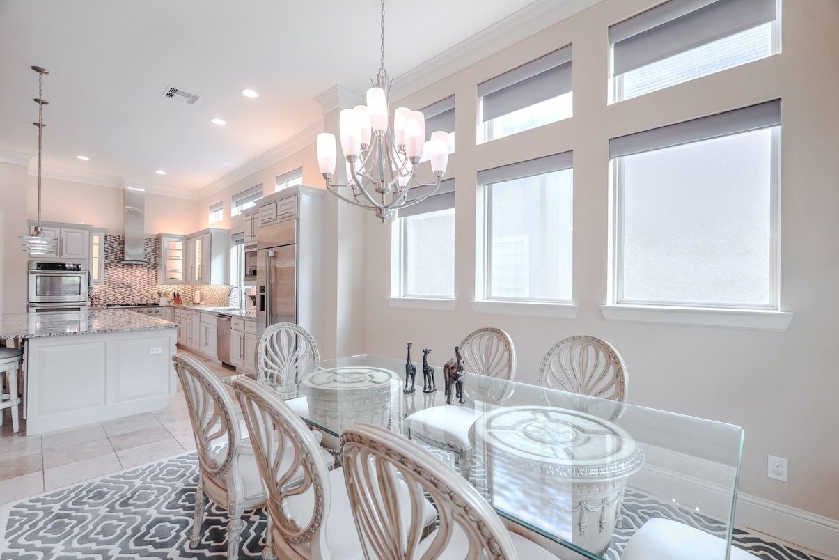 Chandelier, Dining room, Interior, Kitchen, Recessed Lighting, Stainless Steel Appliances