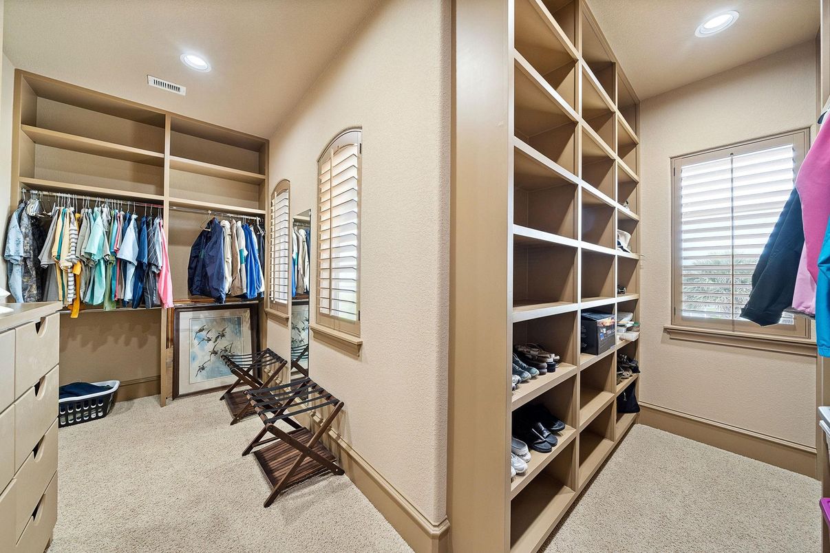 Interior, Recessed Lighting, Walk-in Closets