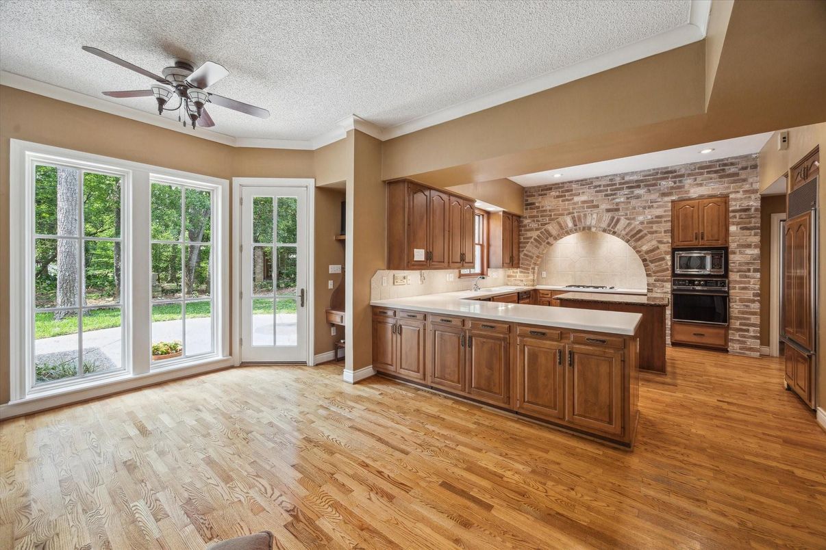 Interior, Kitchen, Recessed Lighting, Stone Walls, Wood Texture Flooring