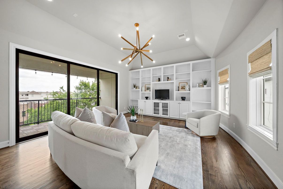 Interior, Living room, Pendant Lights, Recessed Lighting, Wood Texture Flooring