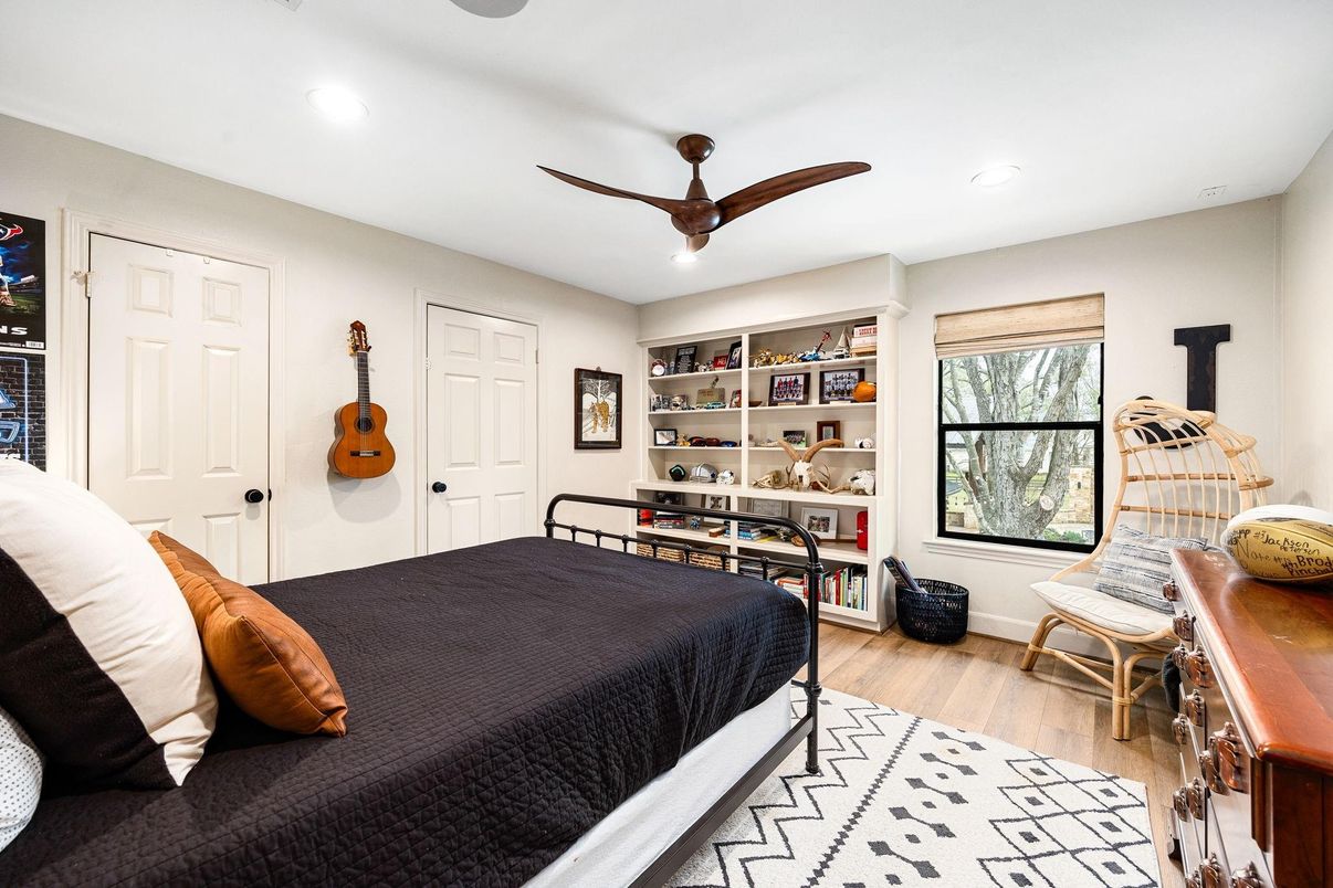 Bedroom, Interior, Recessed Lighting, Wood Texture Flooring