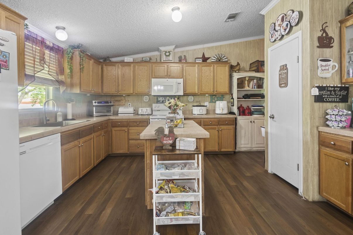 Interior, Kitchen, Wood Texture Flooring