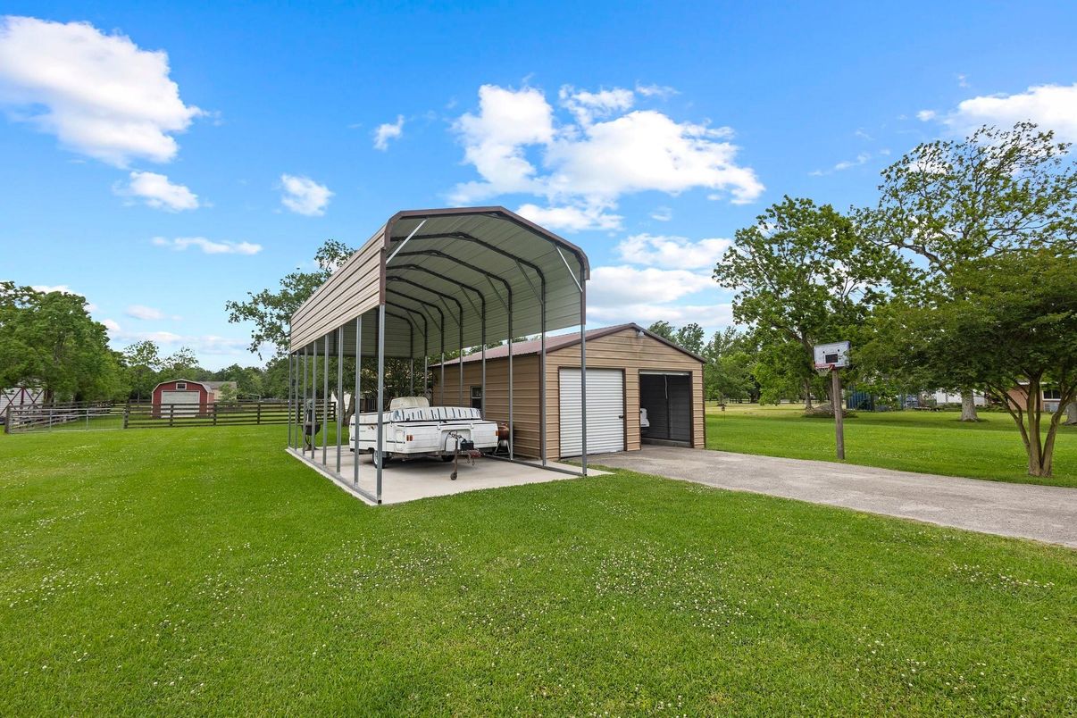 Backyard, Detached Garage, Exterior