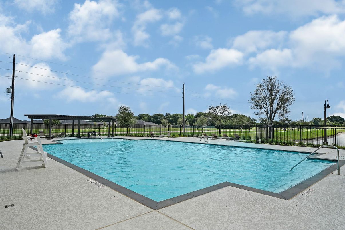 Exterior, Pool