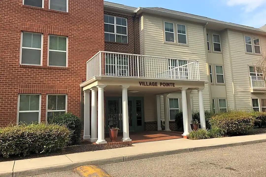 Exterior, Facade, Brick Facade, Rowhouse