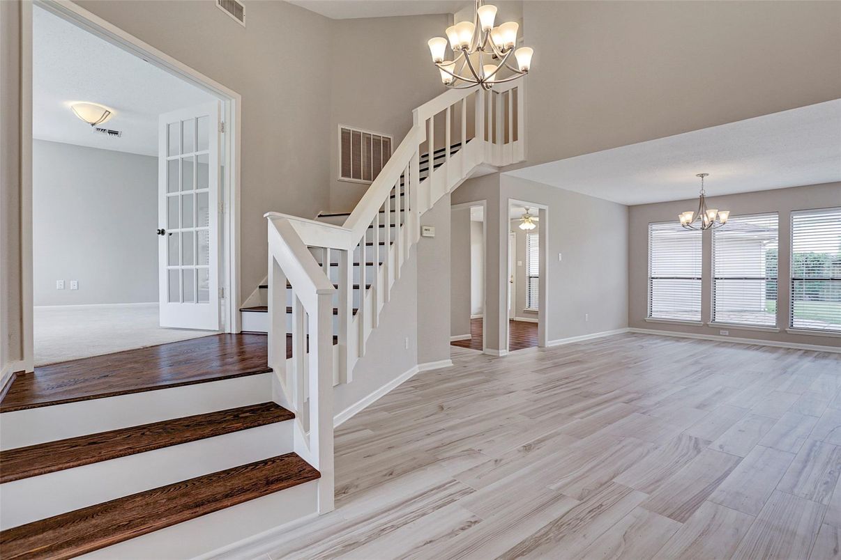 Chandelier, Interior, Wood Texture Flooring