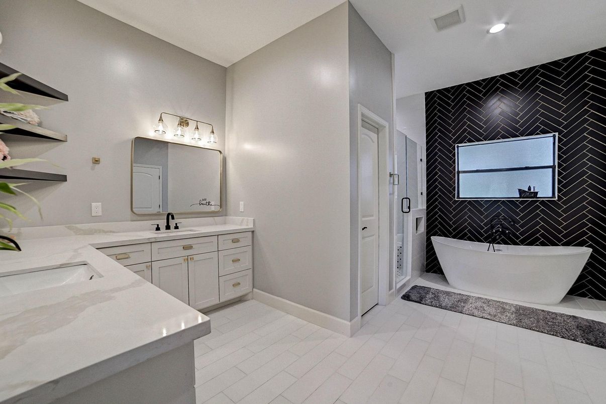 Bathroom, Dual Sink Vanities, Free Standing Baths, Interior, Recessed Lighting