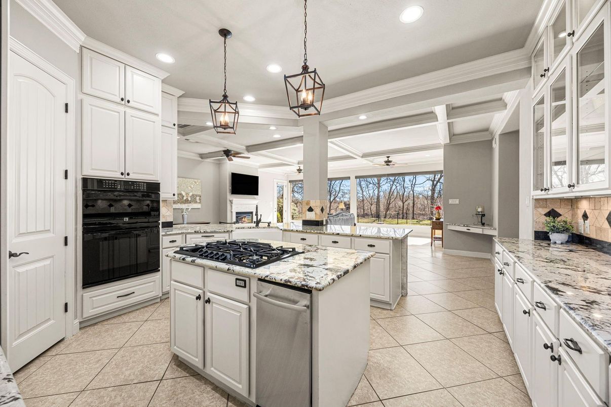Interior, Kitchen, Pendant Lights, Recessed Lighting