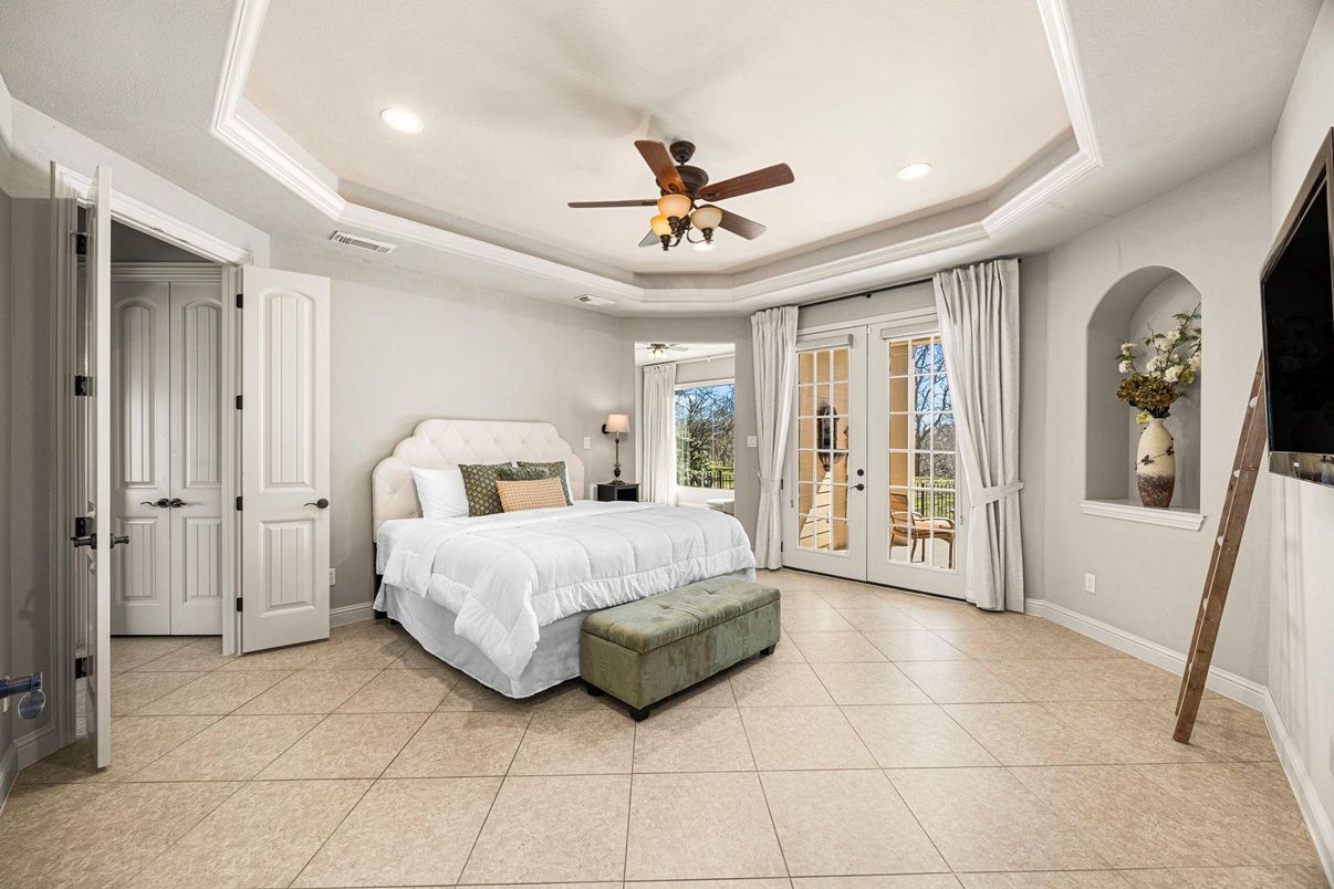 Bedroom, Interior, Recessed Lighting