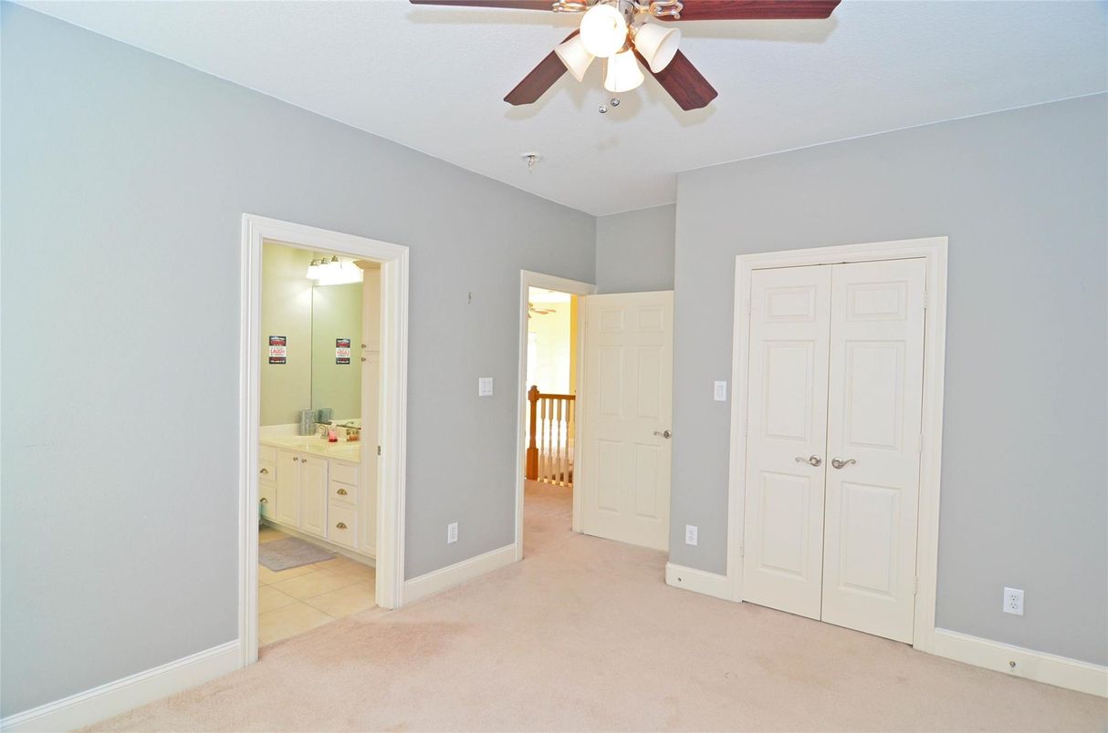 Bathroom, Empty room, Interior