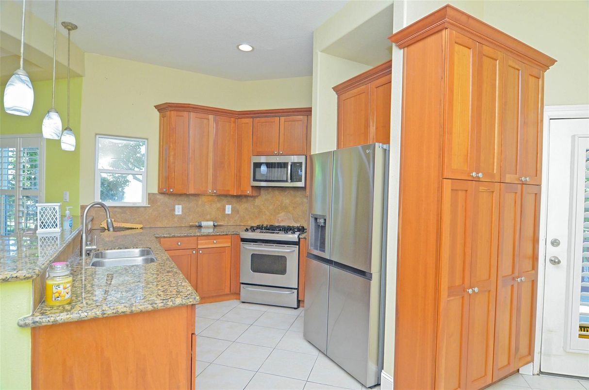 Interior, Kitchen, Pendant Lights, Recessed Lighting