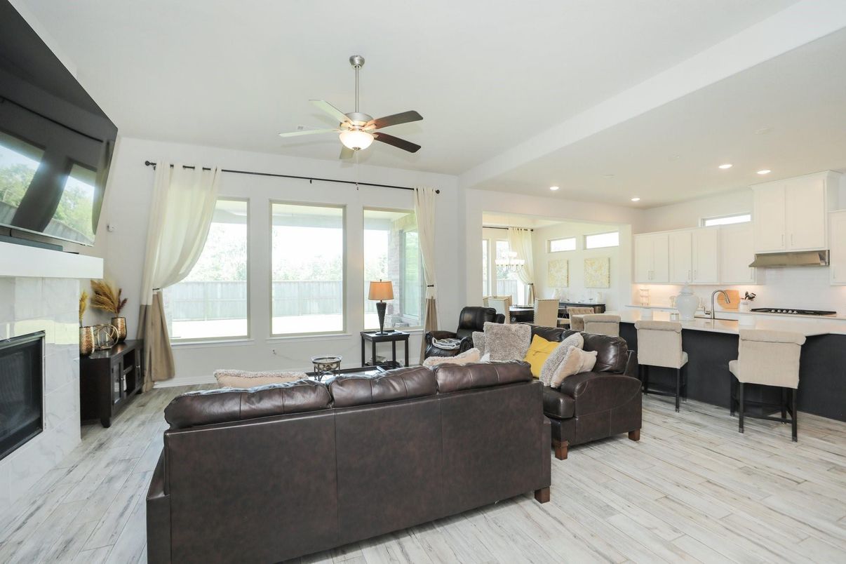 Dining room, Interior, Kitchen, Living room, Pendant Lights, Recessed Lighting, Wood Texture Flooring