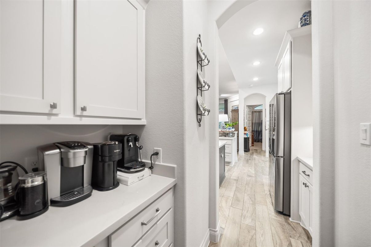 Interior, Kitchen, Recessed Lighting, Wood Texture Flooring
