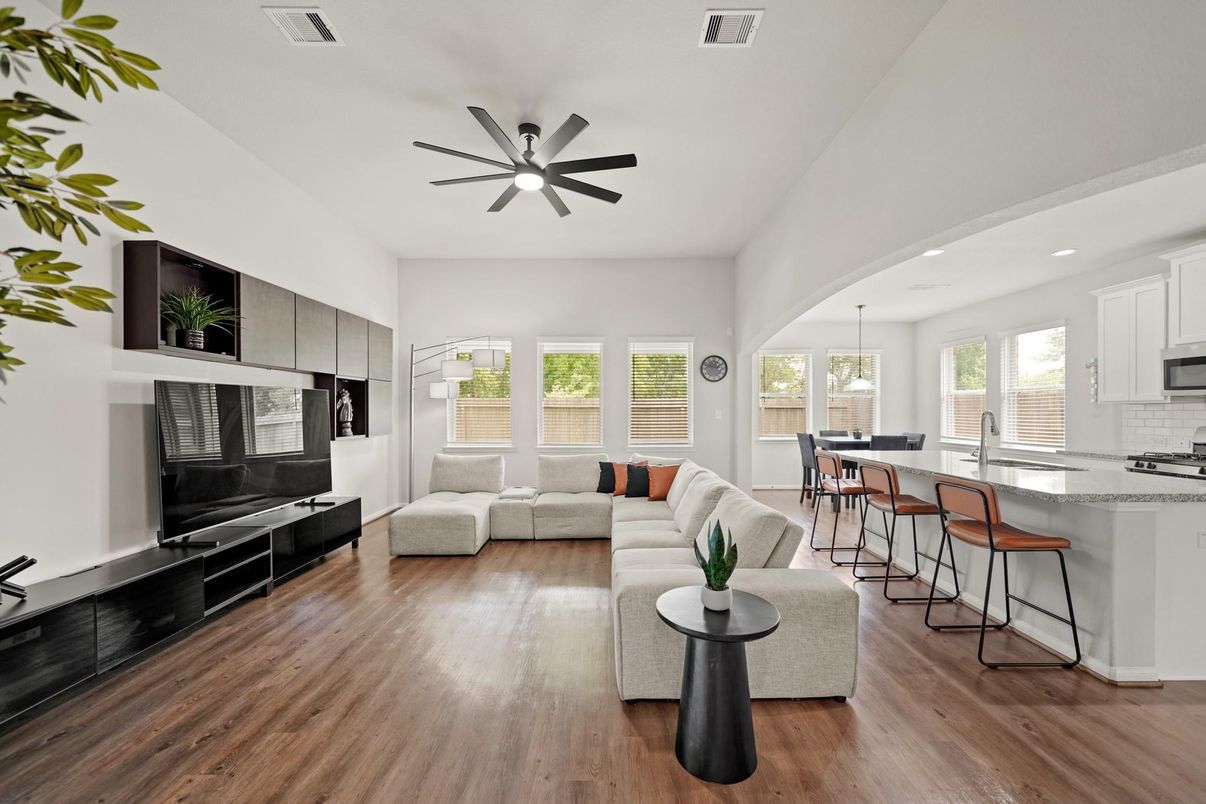 Interior, Kitchen, Living room, Pendant Lights, Recessed Lighting, Wood Texture Flooring