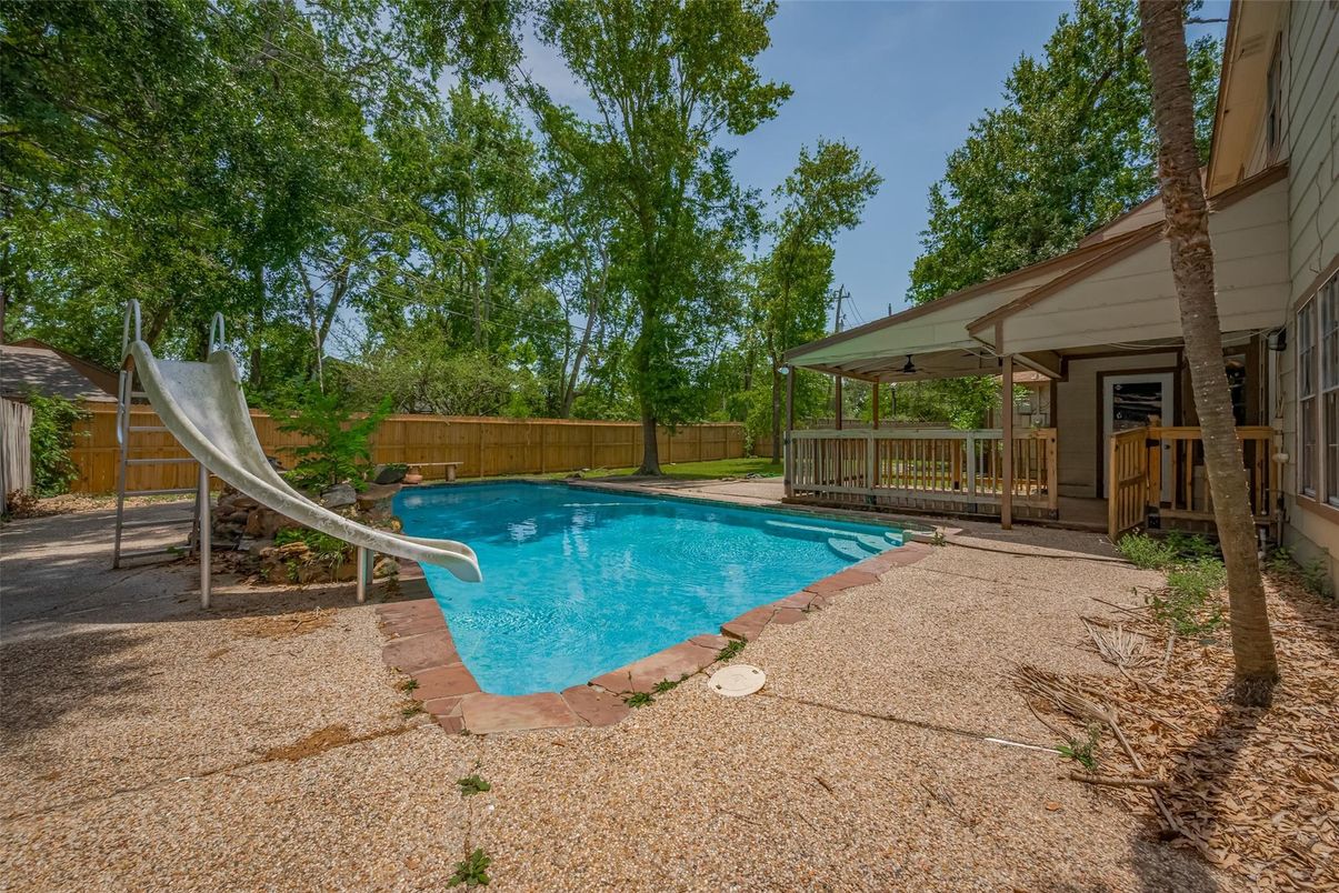 Backyard, Exterior, Playground, Pool