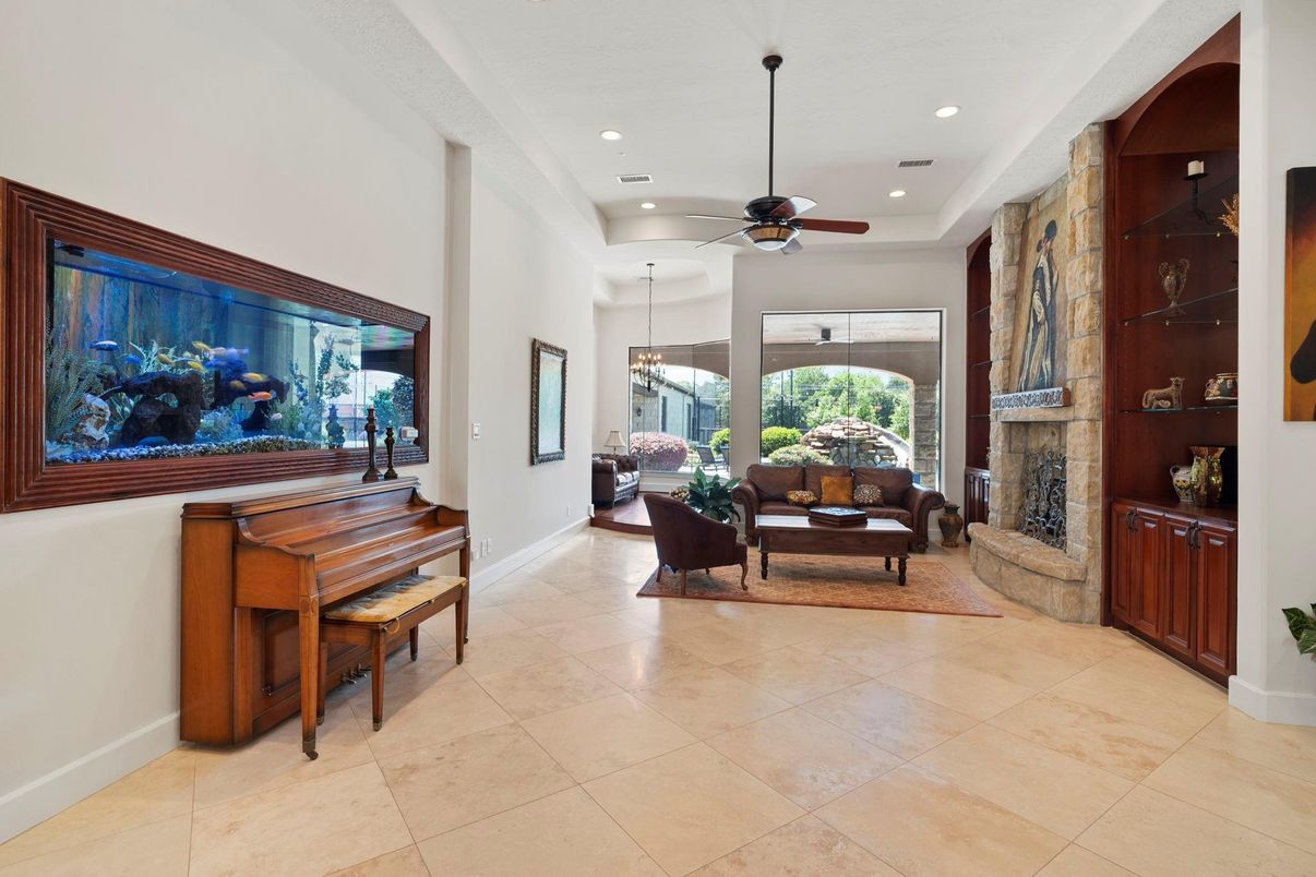 Interior, Living room, Piano, Recessed Lighting