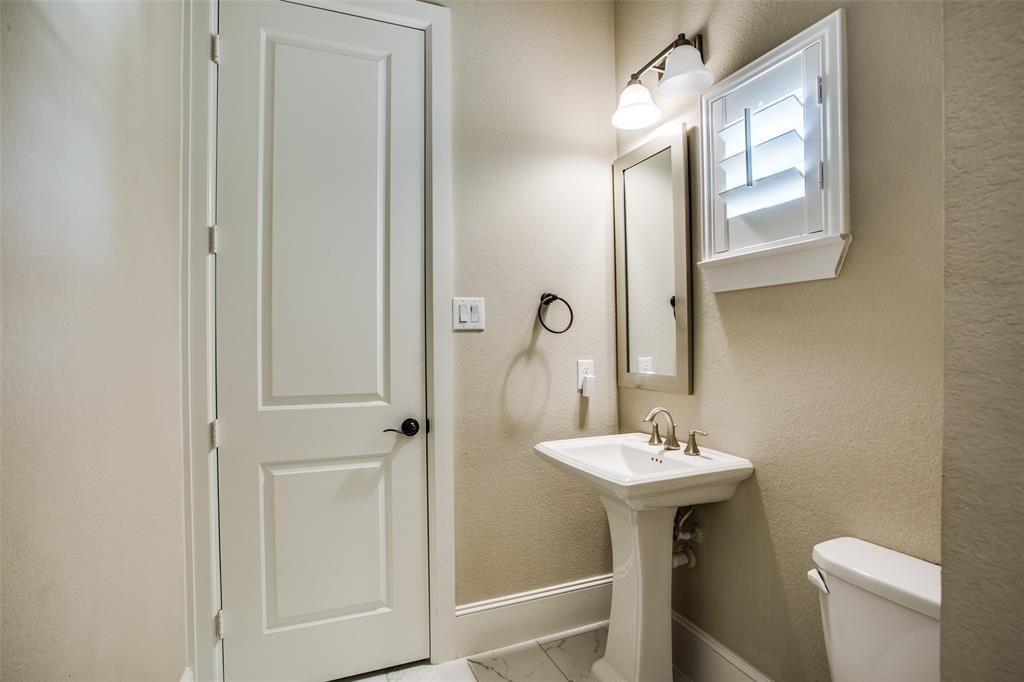 Bathroom, Interior