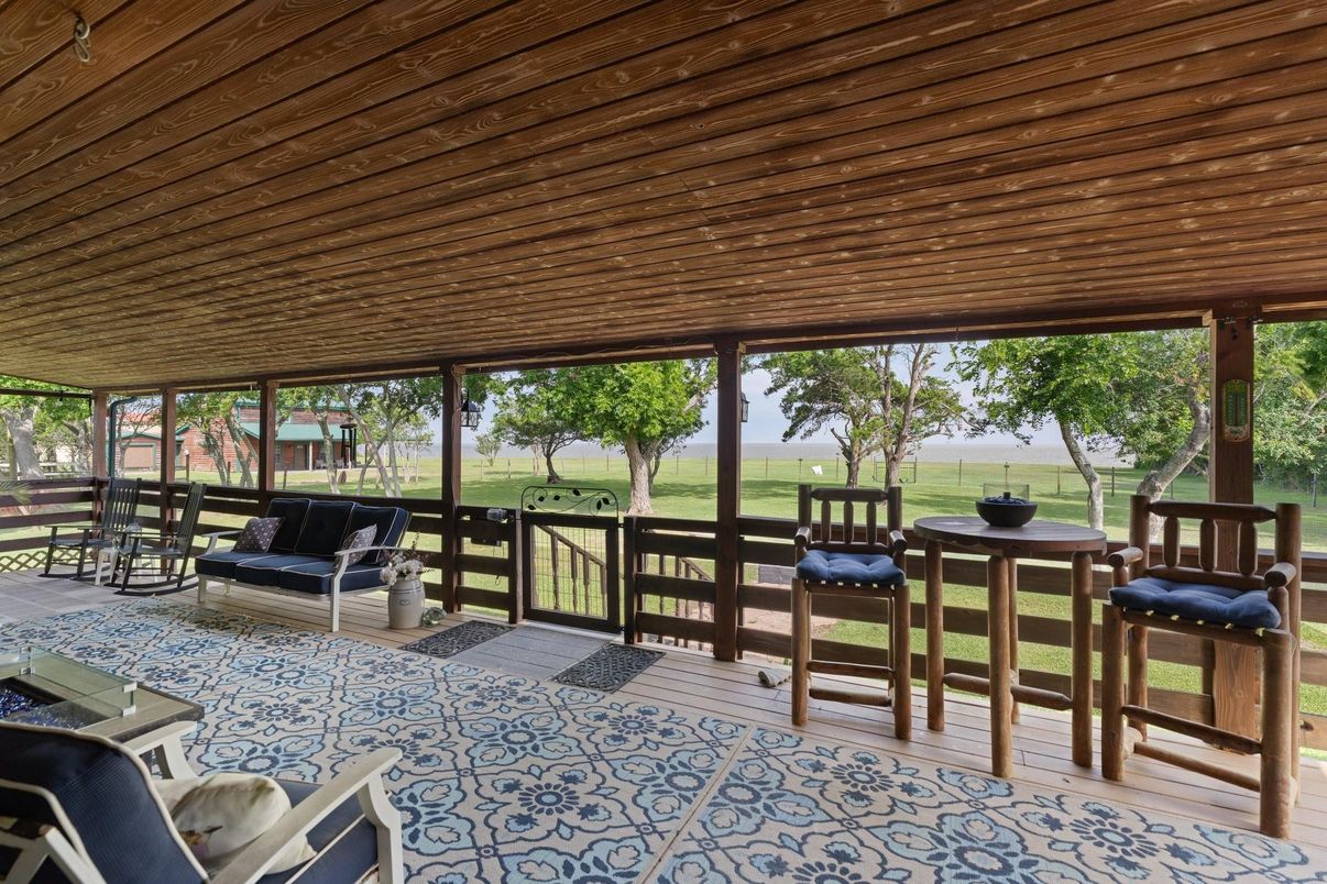 Exterior, Sun Room