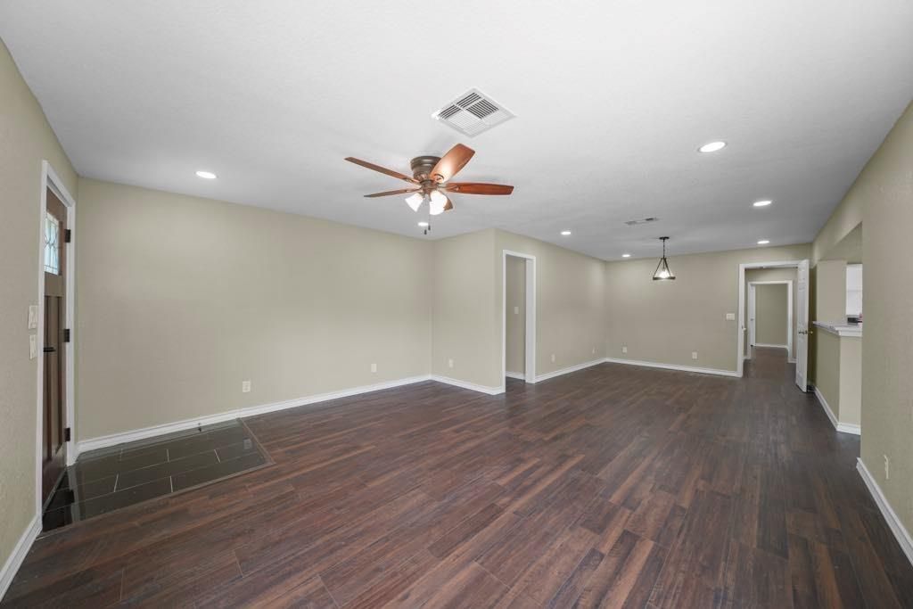 Empty room, Interior, Pendant Lights, Recessed Lighting, Wood Texture Flooring