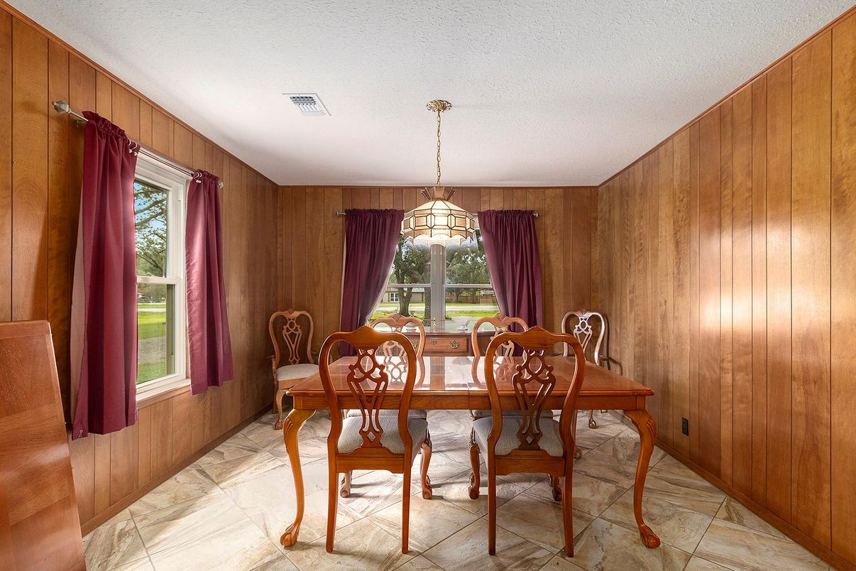 Dining room, Interior, Pendant Lights, Wooden Walls