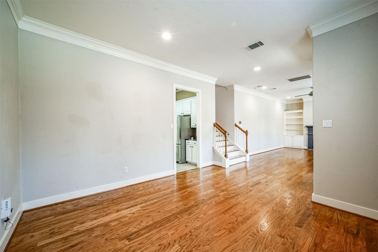Empty room, Interior, Recessed Lighting, Wood Texture Flooring